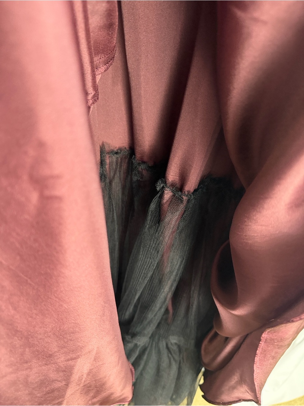 NWOT Xscape Ruffled Formal Evening Gown in Burgundy/Wine - Picture 10 of 12